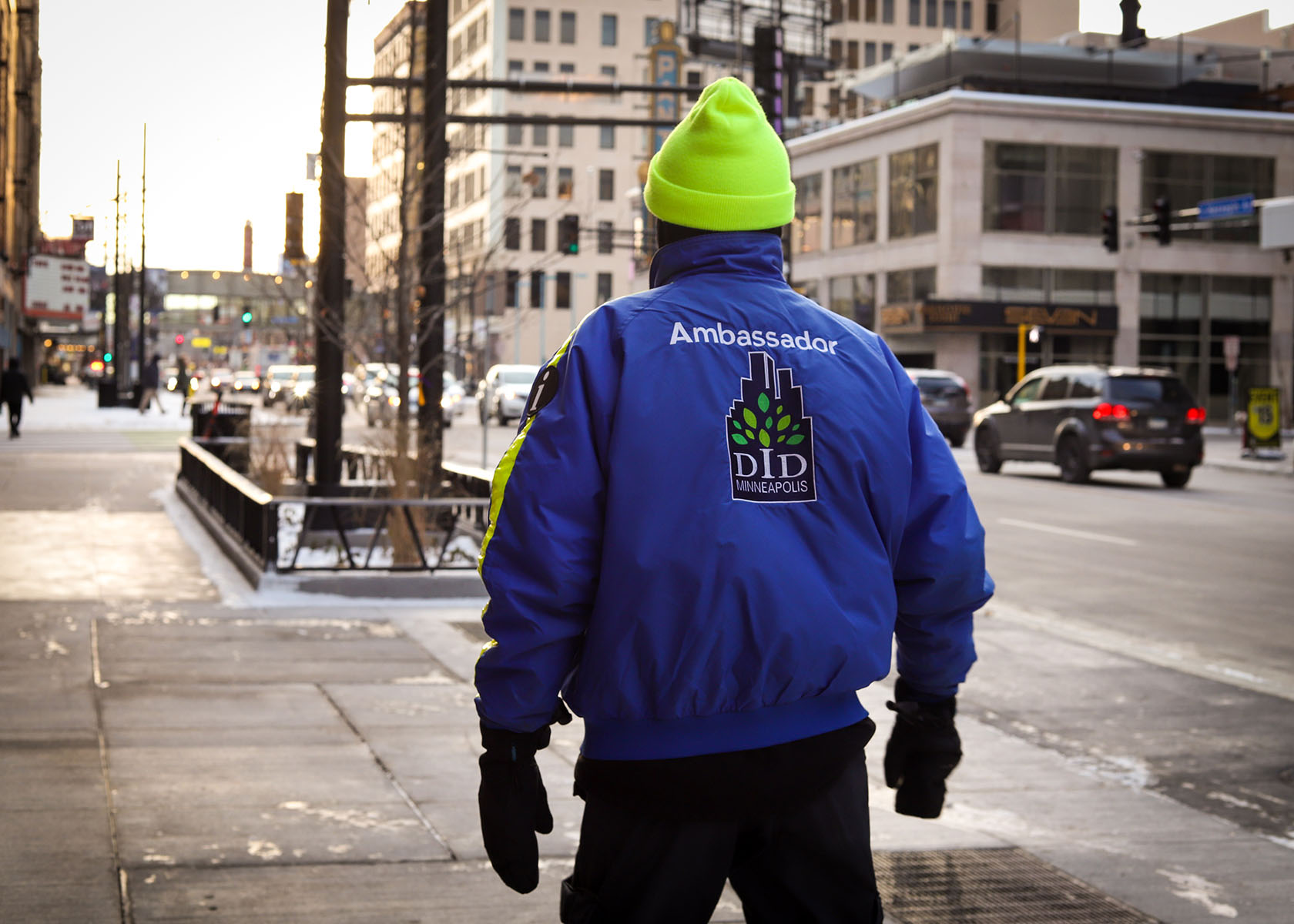 MDID Safety Ambassador out on the street of Downtown Minneapolis